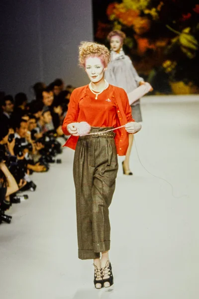 Look 14